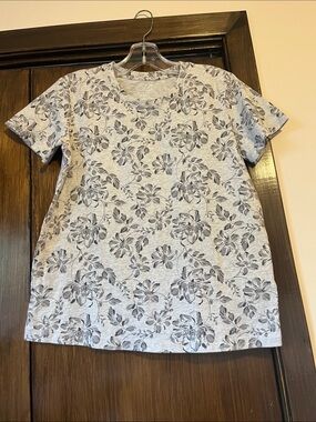 Ecothreads Organic Cotton Gray Floral Short Sleeve Tee